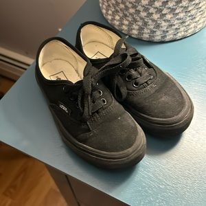 Size 10 kids  black classic vans